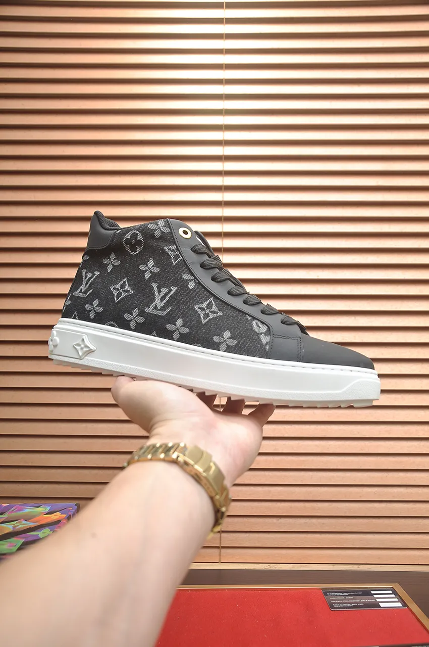 Men's shoes 💰600💶[LOUIS VUITTON] Original order price (mesh lining) new model 🍀LV Louis Vuitton * - top version of LV classic trendy shoes! Made of imported original cowhide, water-dyed cowhide lining, and original wear-resistant rubber outsole! High quality products! Code number 38-45 (45 is custom-made and cannot be returned or exchanged)